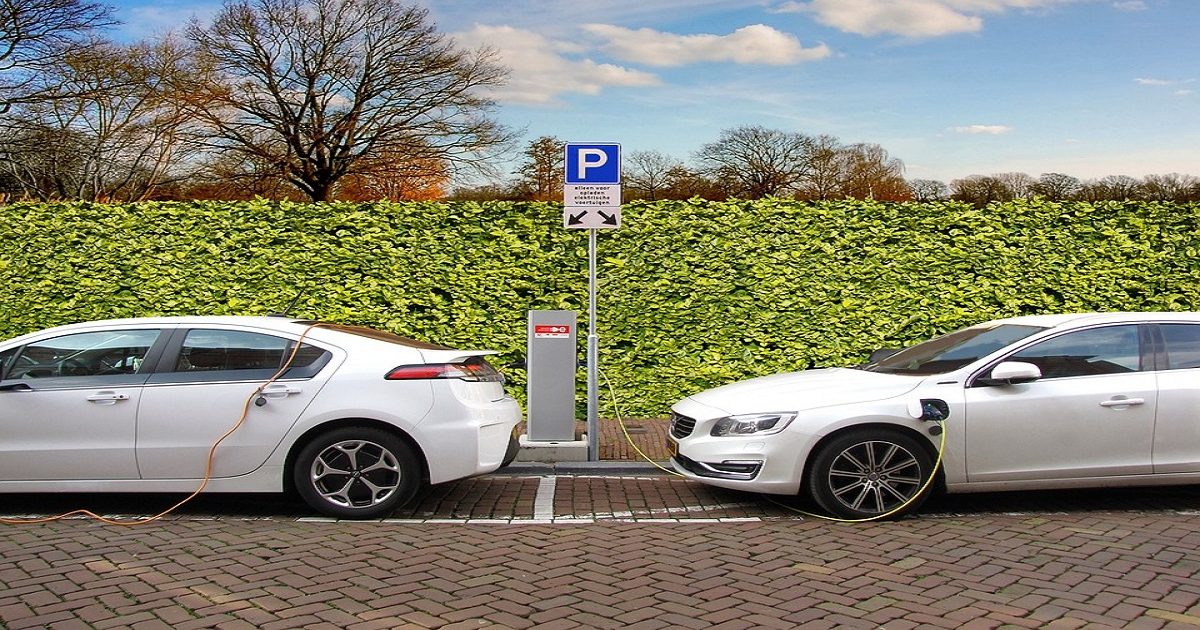 Colonnine ricarica auto elettriche, bonus prorogato fino a dicembre 2023