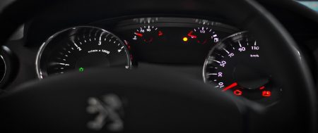 Peugeot 3008 e 5008 Hybrid arrivano in Italia: prezzi e allestimenti