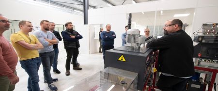 Stellantis ha inaugurato la prima gigafactory in Francia
