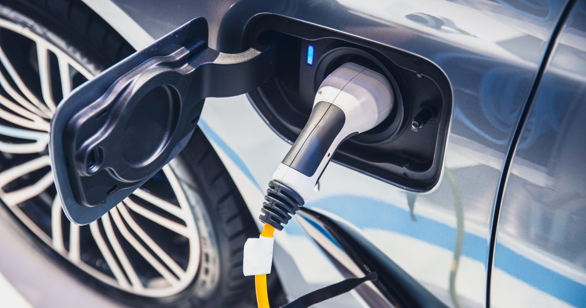 Servono fondi europei per le auto elettriche