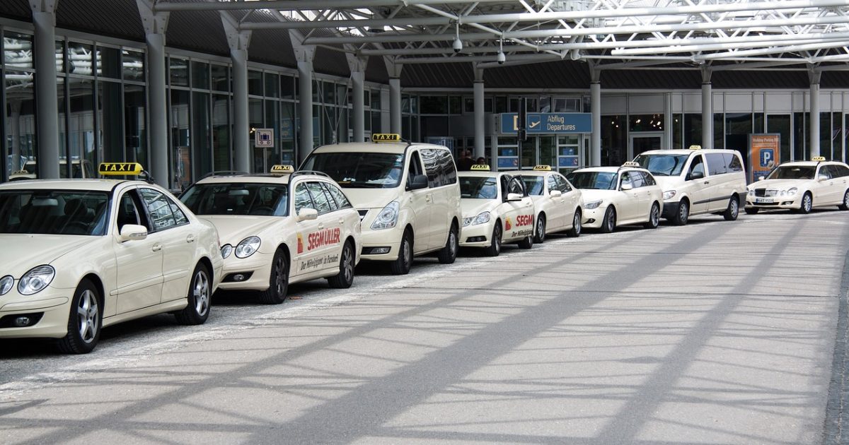 Il noleggio auto è possibile per taxi e NCC