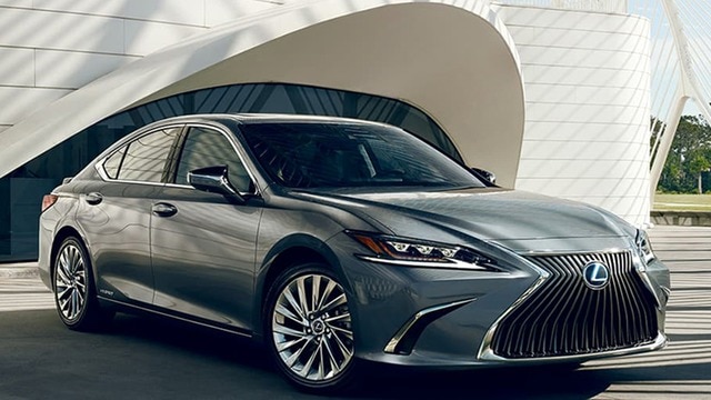 LEXUS ES Hybrid Design