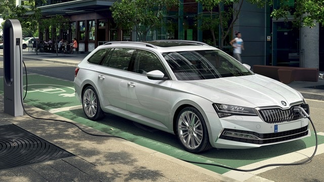 SKODA Superb 1.4 TSI Plug-In Hybrid DSG Wagon SportLine