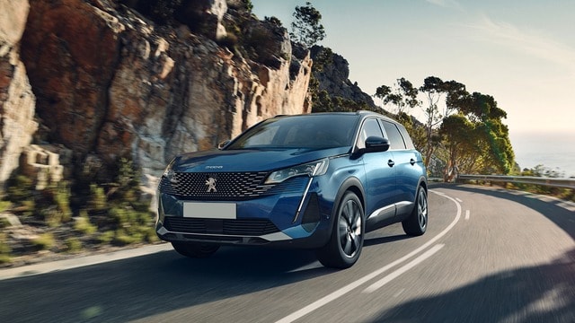 PEUGEOT 5008 BlueHDi 130 S&S EAT8 Active Pack