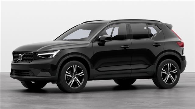 VOLVO XC40 B3 automatico Plus Dark