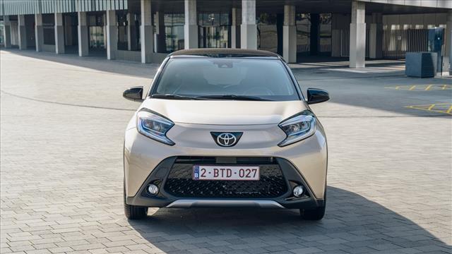 TOYOTA Aygo X 1.0 VVT-i 72 CV 5 porte Active