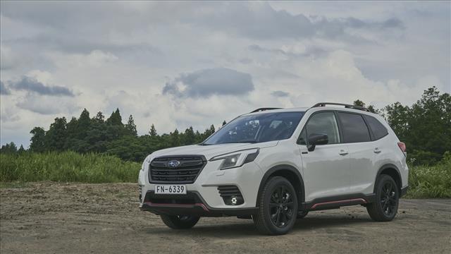 SUBARU Forester 2.0 e-Boxer MHEV CVT Lineartronic 4dventure