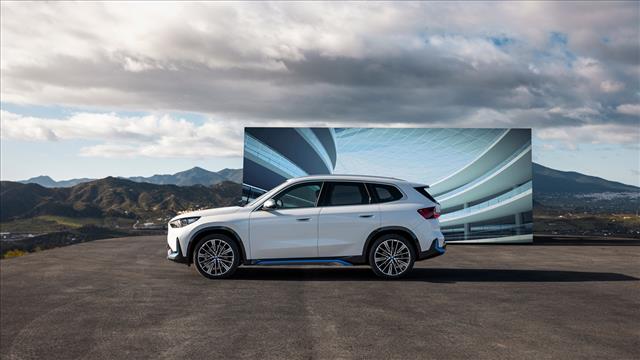 BMW iX1 xDrive 30