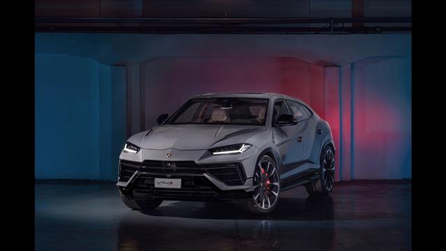 LAMBORGHINI Urus 4.0 S