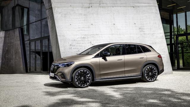 MERCEDES EQE 500 4MATIC Electric Art Premium