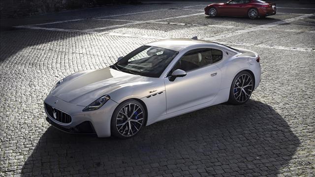 MASERATI GranTurismo V6 490 CV AWD Modena