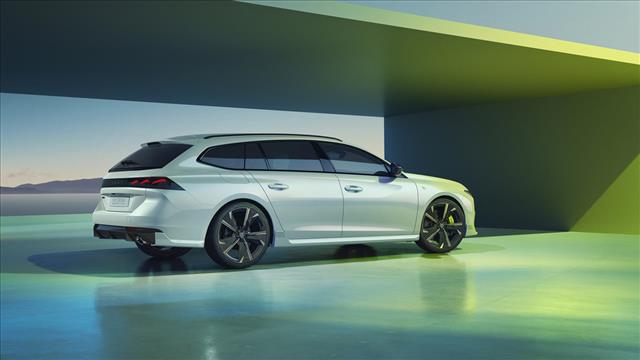 PEUGEOT 508 Plug-in Hybrid 180 e-EAT8 SW Allure
