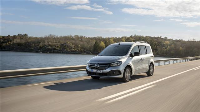 MERCEDES EQT 200 Advantage Plus