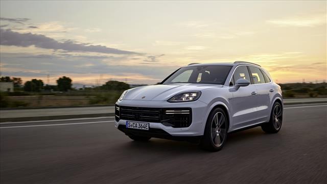 PORSCHE Cayenne 4.0 V8 Turbo E-Hybrid