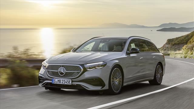 MERCEDES E 300 de Plug-in hybrid 4Matic S.W. AMG Line Premium Plus