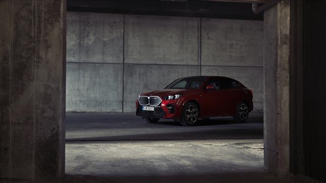 BMW iX2 xDrive 30 Msport