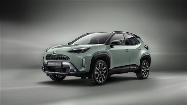 TOYOTA Yaris Cross 1.5 Hybrid 130 CV 5p. E-CVT AWD-i Premiere