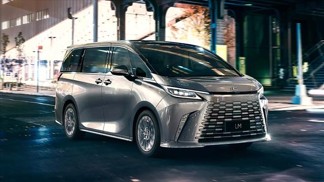 LEXUS LM Hybrid 4WD 4 posti Luxury