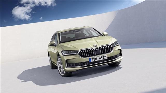 SKODA Superb 1.5 TSI PHEV DSG Wagon Laurin&Klement