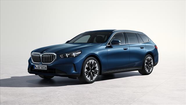 BMW 520i 48V sDrive Touring