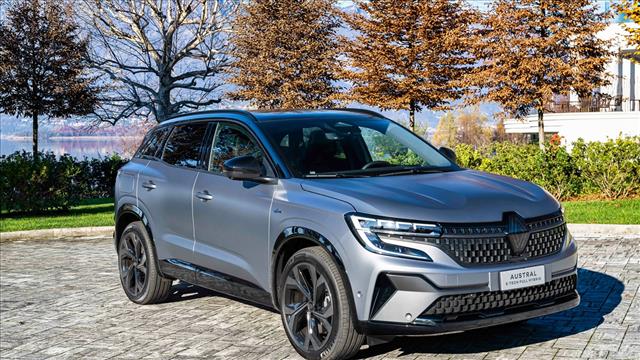 RENAULT Austral Full Hybrid E-Tech 200 CV Evolution