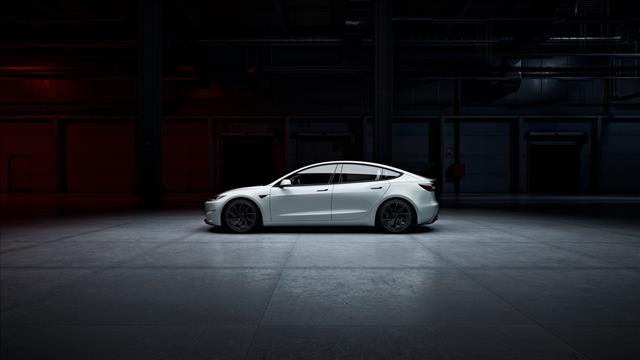 TESLA Model 3 Long Range RWD