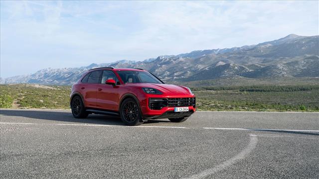 PORSCHE Cayenne 4.0 GTS