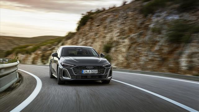 AUDI A5 TFSI 110 kW S tronic Business Advanced