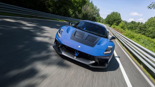 MASERATI MC20 GT2 Stradale