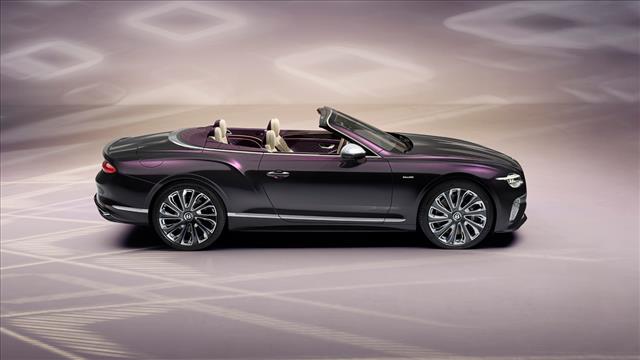 BENTLEY Continental GTC V8 Hybrid Mulliner