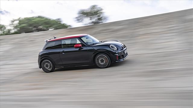 MINI Mini Cooper John Cooper Works JCW