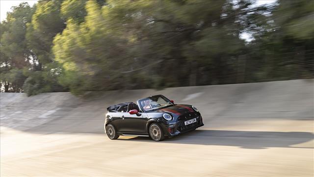 MINI Mini 2.0 Cooper C John Cooper Works JCW Cabrio