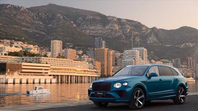 BENTLEY Bentayga V8 Extended Wheelbase Riviera Collection